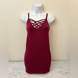 Shiela Rose Women’s Strappy Tank Top Size M Red Burgundy Pullover Stretch​